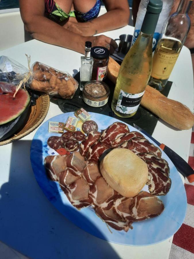 Cap Corse Uribellinu 1, Petit Dejeuner Partine Buitenkant foto