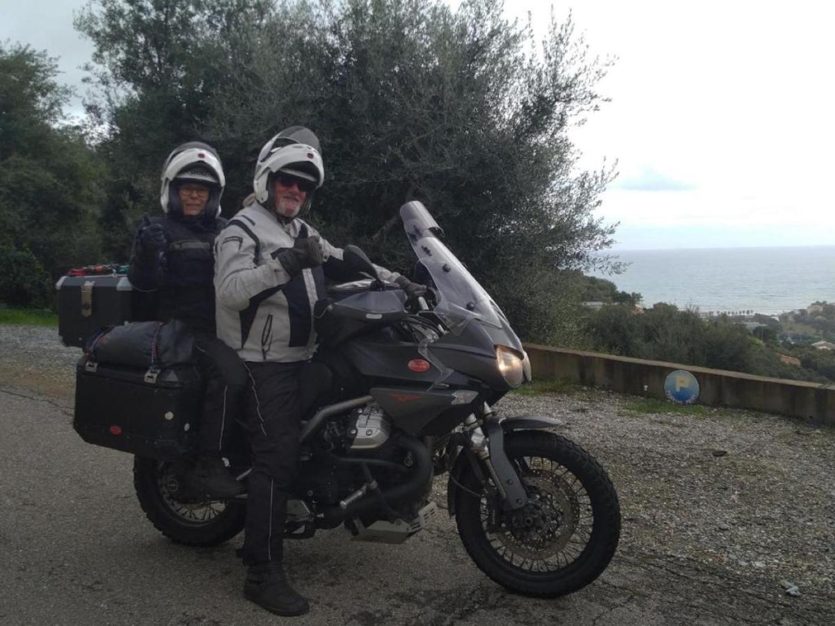 Cap Corse Uribellinu 1, Petit Dejeuner Partine Buitenkant foto